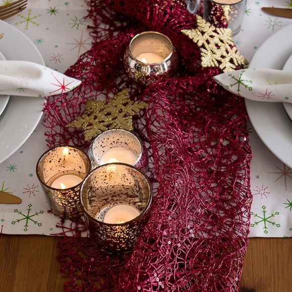 Design Imports Sequin Mesh Table Runner Roll 16" X 10' - Red - Picture 2 of 6